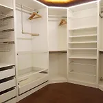 Enola *
