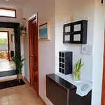 Enola Villa La Oliva