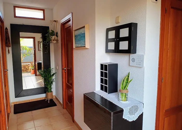 Enola Villa La Oliva
